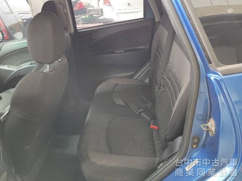 2011 年 可魯多Colt plus 五門 io版 燻黑頭燈，賽車座椅，空力套件，安全氣囊，可認證。