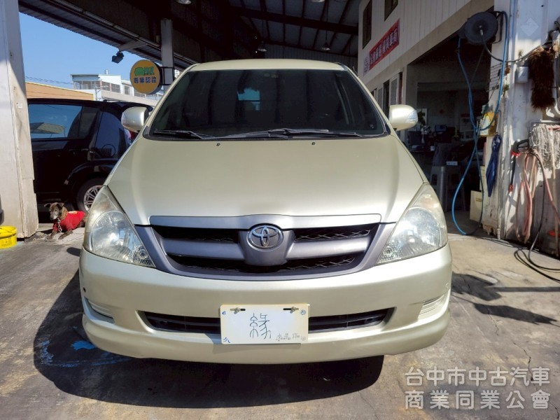 2011 年 豐田 Innova 伊諾瓦 2.7L 可領貨車牌，一年稅金1.3萬， 一手車，里程12萬，皮椅，鋁圈，車況