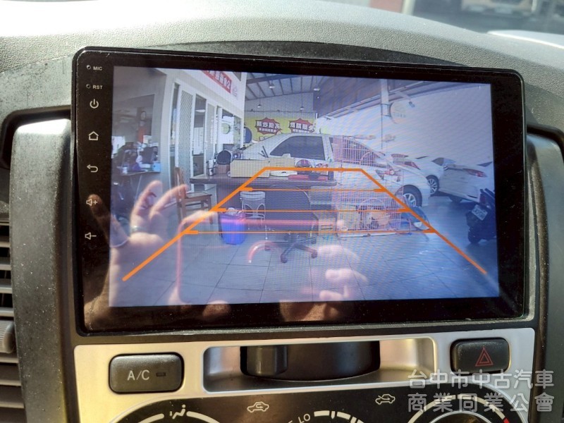 2011 年 豐田 Innova 伊諾瓦 2.7L 可領貨車牌，一年稅金1.3萬， 一手車，里程12萬，皮椅，鋁圈，車況