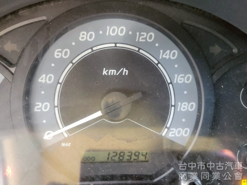 2011 年 豐田 Innova 伊諾瓦 2.7L 可領貨車牌，一年稅金1.3萬， 一手車，里程12萬，皮椅，鋁圈，車況