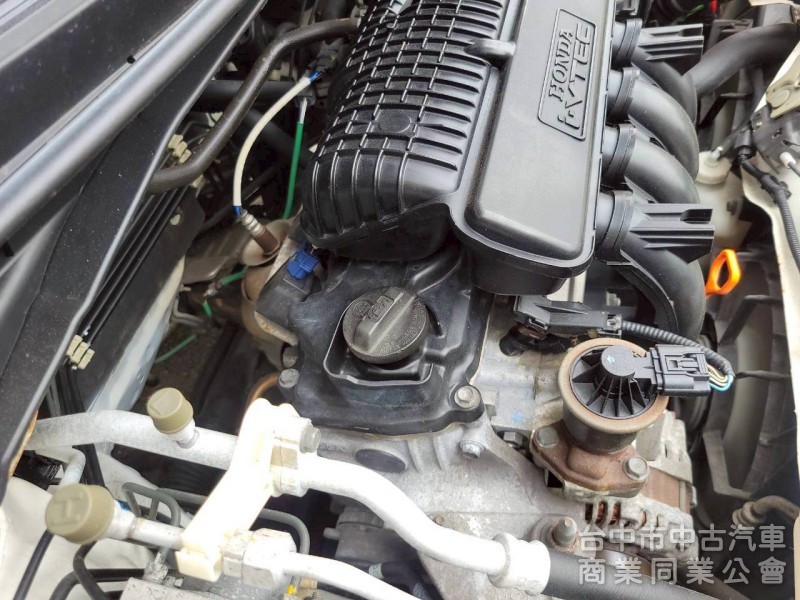 2015 年 FIT S版 里程16萬，恆溫，定速，安卓機，倒車顯影，方向盤快撥鍵，原鈑件，可全額貸款。