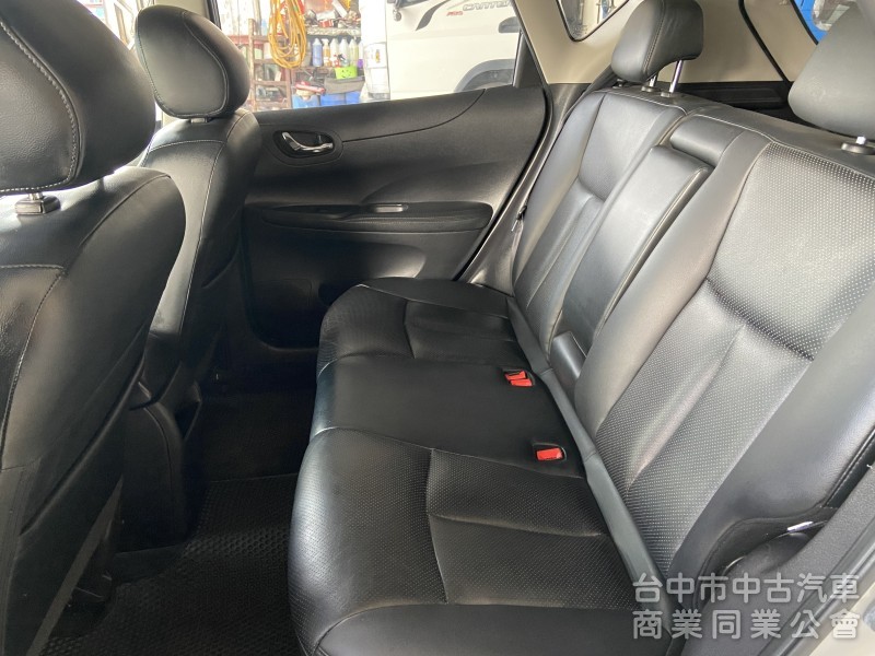 Nissan Tiida 2013款 Tiida 銀色