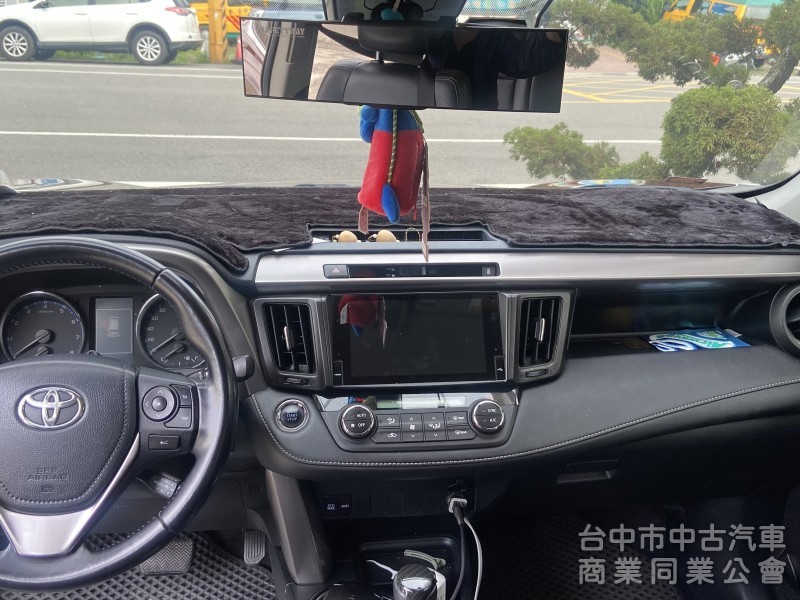 2017年式  Toyota 豐田    RAV-4  突顯SUV與生俱來的運動本質!!