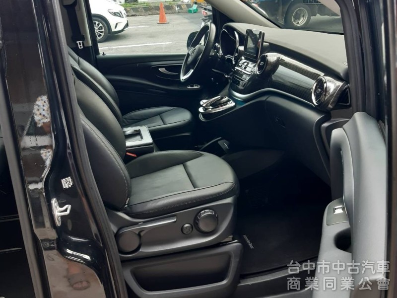 重光汽車  BENZ V250d-2017