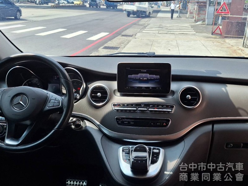 重光汽車  BENZ V250d-2016