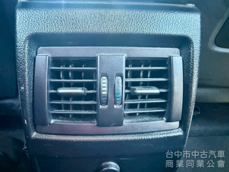 ikey  摸門  定速   電動椅  後做出風口  