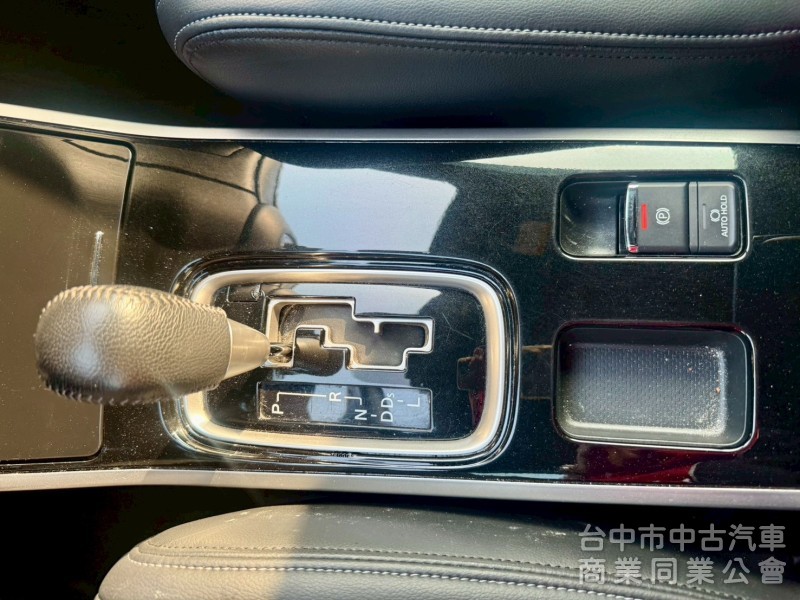 acc跟車系統  恆溫 行車偏移  後做出風口  