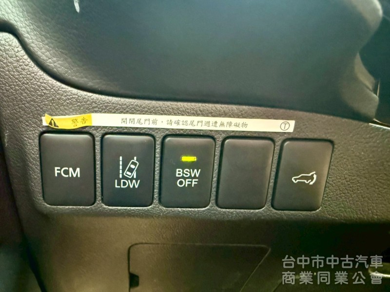 acc跟車系統  恆溫 行車偏移  後做出風口  