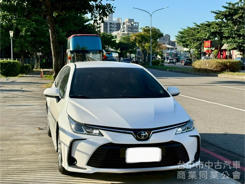 ALTIS 1.8 汽油 配備:ACC 跟車系統  恆溫 行車偏移  後座出風口  