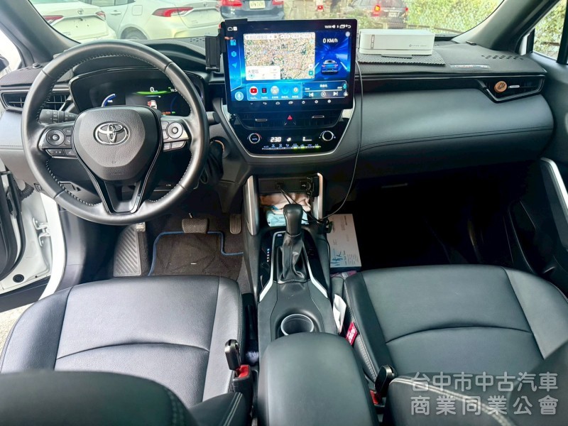 C.C GR 油電版 一手車 原廠保養 保固中 ACC跟車 車道置中 盲點 影音 升級鋁圈 碟盤 避震 拉桿