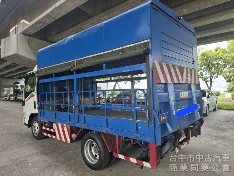 2020年ISUZU  