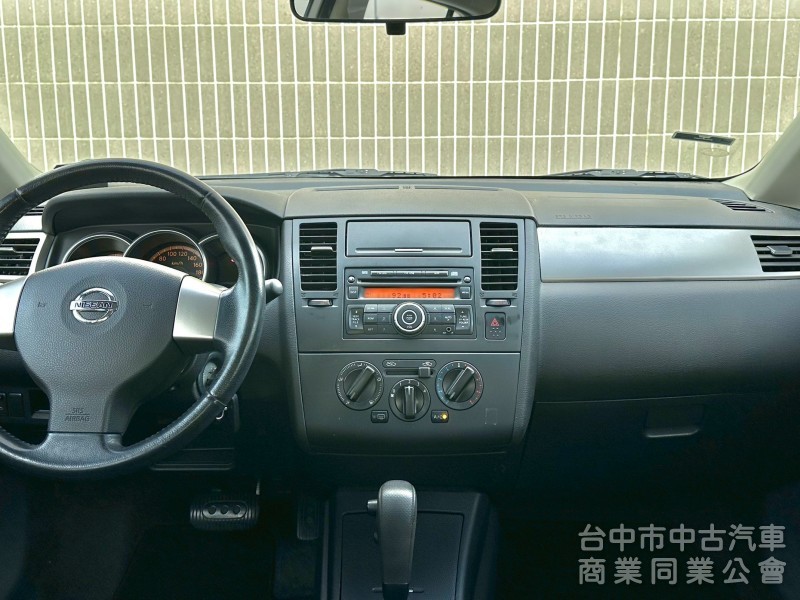 2013・Nissan・Tiida 4D・里程18.4萬