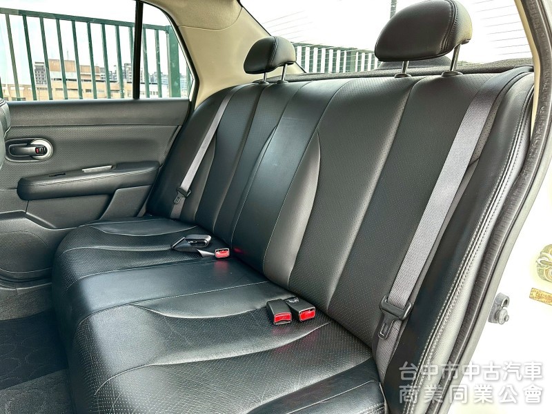 2013・Nissan・Tiida 4D・里程18.4萬