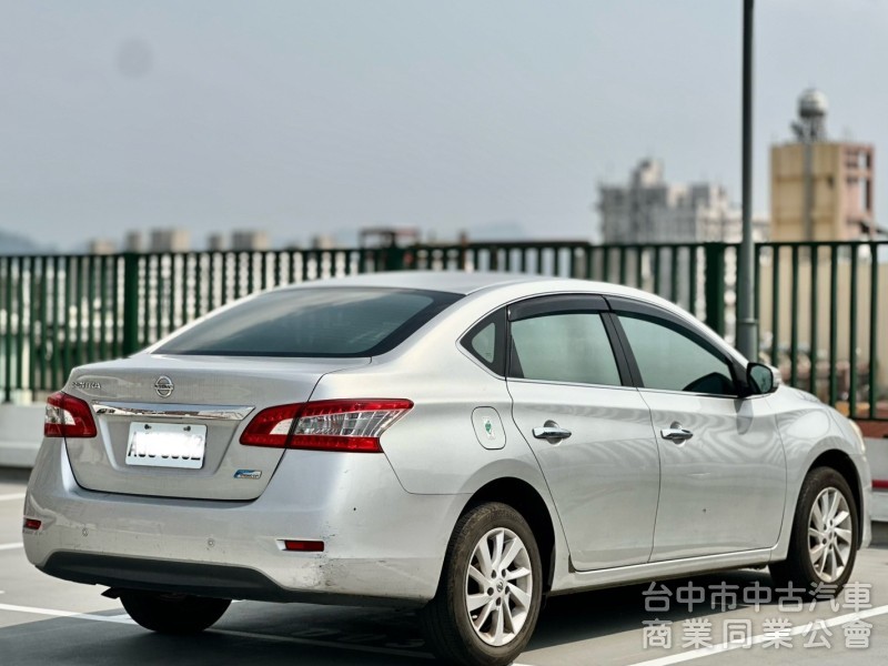 2014・Nissan・Sentra 傳奇版・里程13.4萬