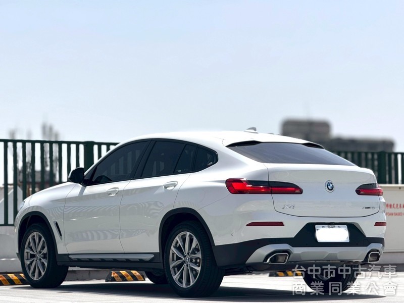 2022・BMW・X4・里程2.2萬