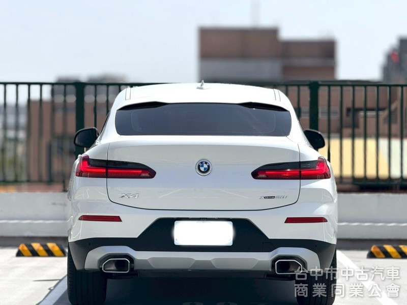 2022・BMW・X4・里程2.2萬