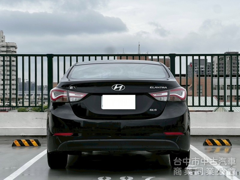 2015 Elantra 里程23萬