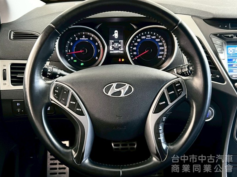 2015 Elantra 里程23萬