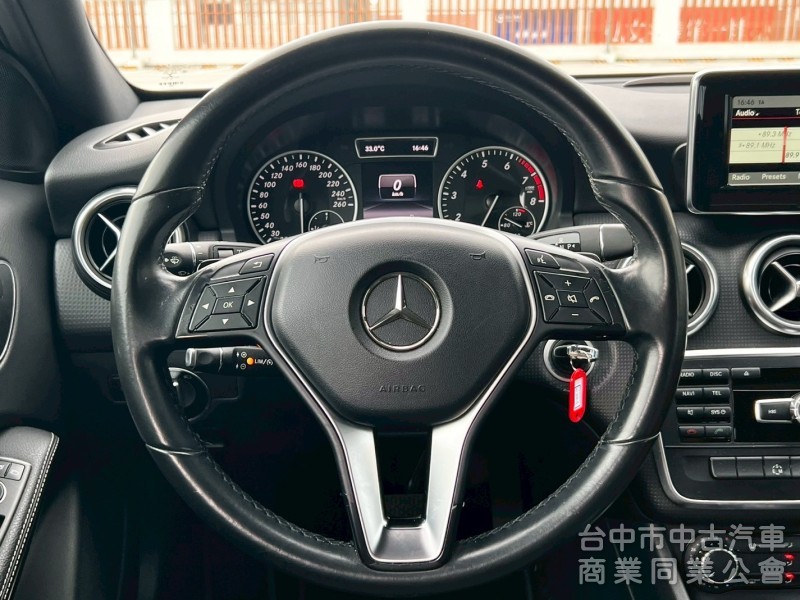 2015 A180 里程18.4萬 