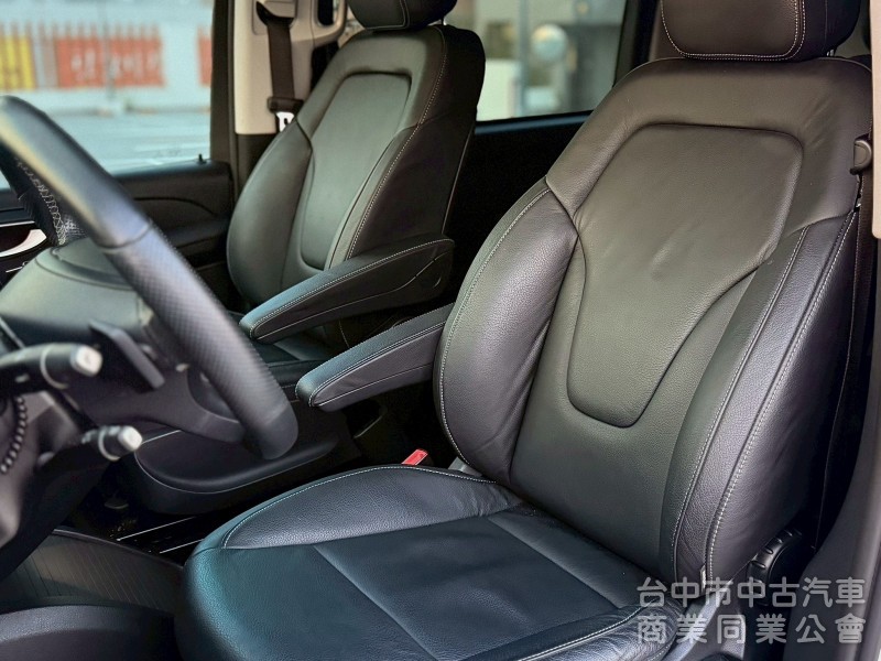 2021 V220d 里程6.3萬