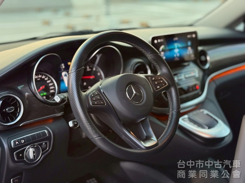 2021 V220d 里程6.3萬