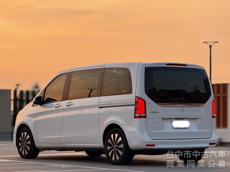 2021 V220d 里程6.3萬