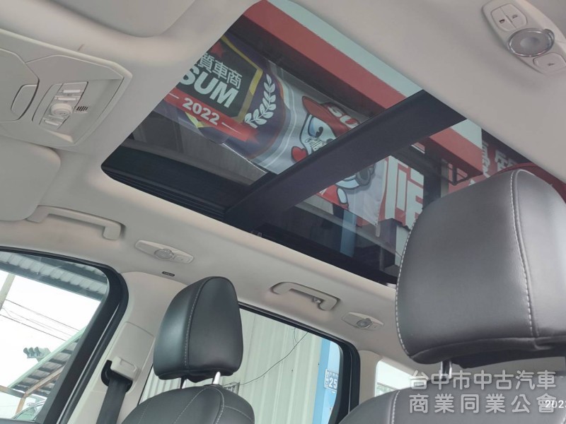 2015年FORD KUGA2.0旗艦版 新車價119.8萬 年前特惠價 原漆原版件.挑戰全台最便宜.全景天窗.