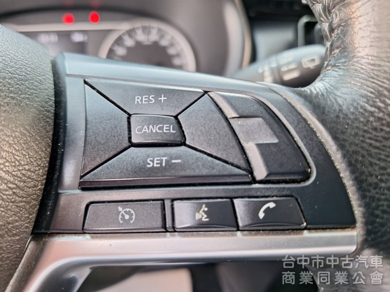 2019年式KICKS智型旗艦版.新車價81.5萬.福鎔汽車新上架.特別優惠40.8萬.僅此一部.快來搶購...