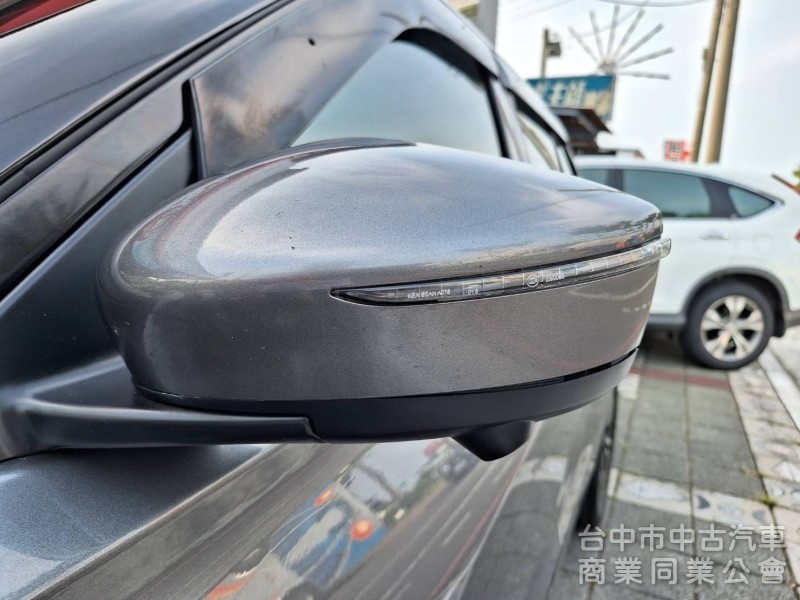 2019年式KICKS智型旗艦版.新車價81.5萬.福鎔汽車新上架.特別優惠40.8萬.僅此一部.快來搶購...