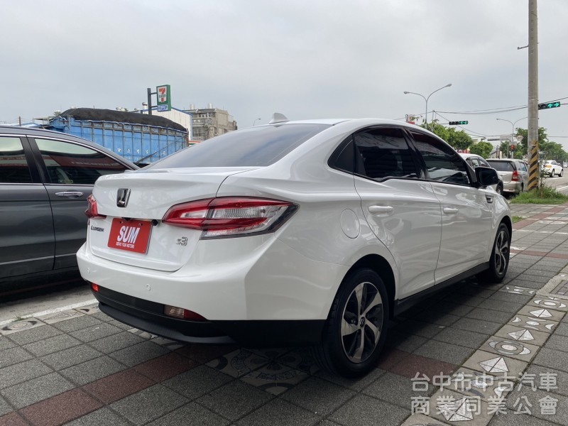 2016年 Luxgen  S3  1.6L 尊爵型 原鈑件 環景 定速 恆溫  倒車顯影 舒適安全 小資族首選代步款
