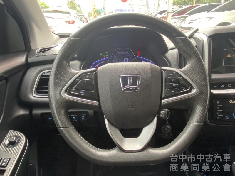 2016年 Luxgen  S3  1.6L 尊爵型 原鈑件 環景 定速 恆溫  倒車顯影 舒適安全 小資族首選代步款
