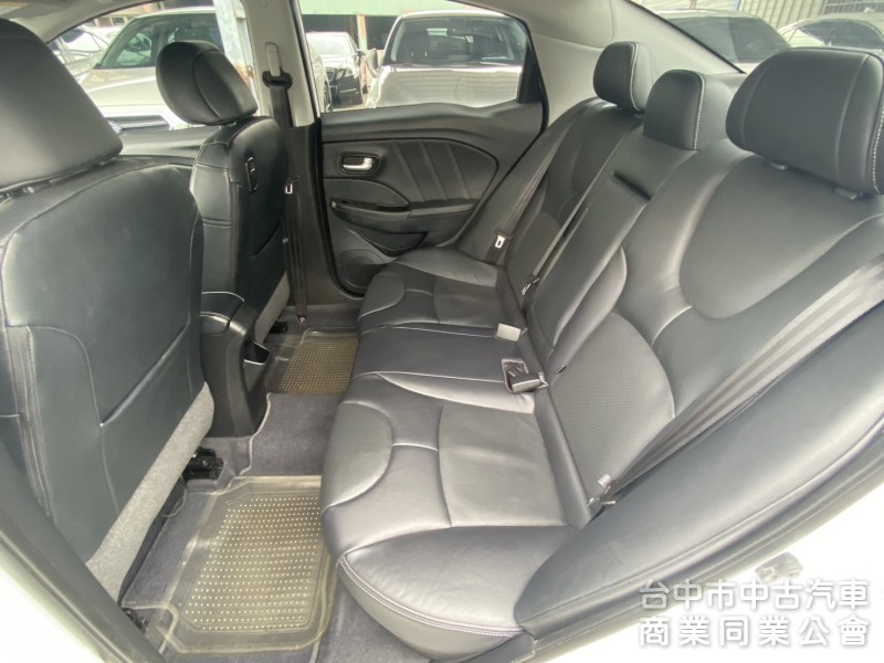 2016年 Luxgen  S3  1.6L 尊爵型 原鈑件 環景 定速 恆溫  倒車顯影 舒適安全 小資族首選代步款