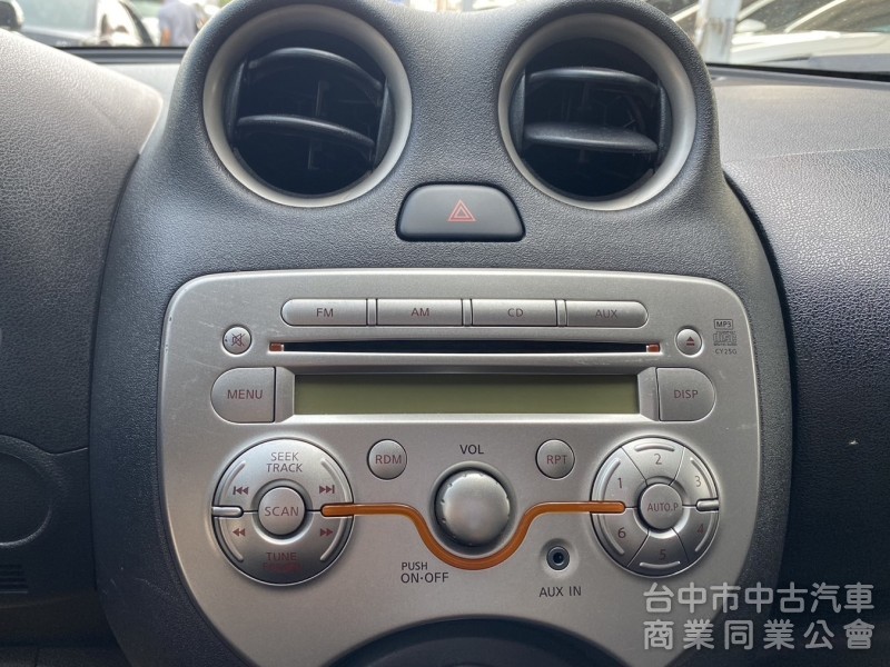 2018年 Nissan  March  1.5cc 傳奇版 原鈑件 外型圓潤可愛 小巧靈活 寬敞空間 最貼心的都市小車