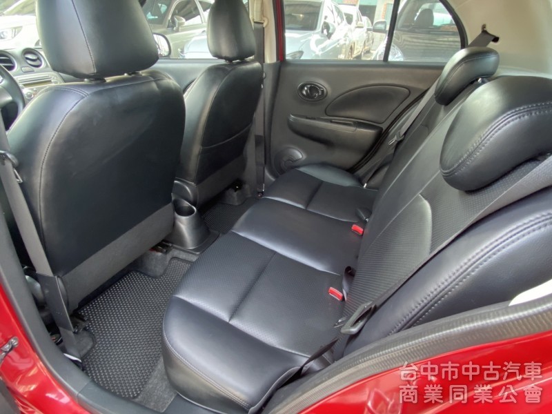 2018年 Nissan  March  1.5cc 傳奇版 原鈑件 外型圓潤可愛 小巧靈活 寬敞空間 最貼心的都市小車