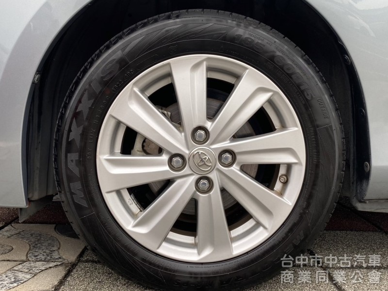 2018年式 TOYOTA  YARIS  1.5cc 豪華+版   I-KEY  影音螢幕 省油 空間大 熱門掀背車款