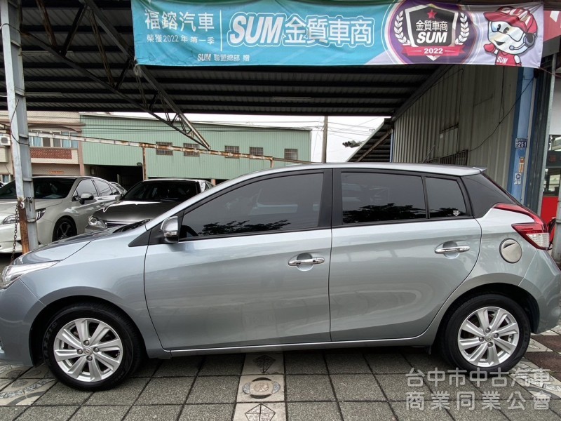 2018年式 TOYOTA  YARIS  1.5cc 豪華+版   I-KEY  影音螢幕 省油 空間大 熱門掀背車款