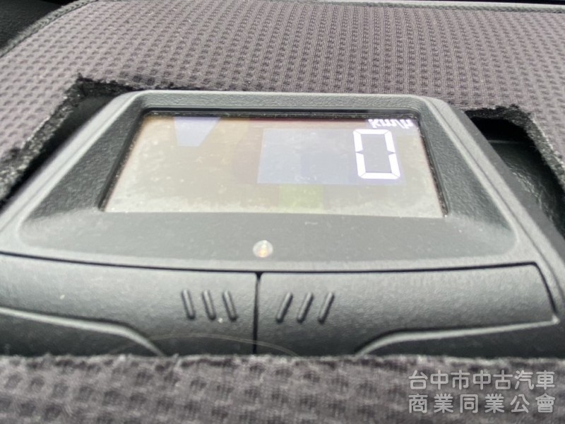2018年式 TOYOTA  YARIS  1.5cc 豪華+版   I-KEY  影音螢幕 省油 空間大 熱門掀背車款