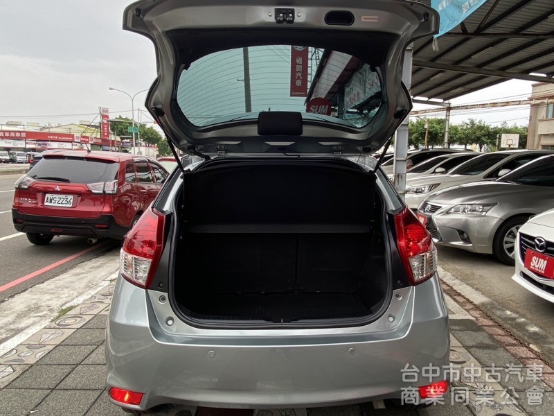 2018年式 TOYOTA  YARIS  1.5cc 豪華+版   I-KEY  影音螢幕 省油 空間大 熱門掀背車款
