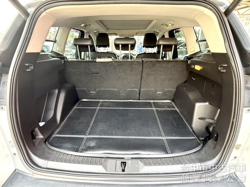 2013年 FORD KUGA 1.6 時尚經典型 原鈑件 全景天窗 電尾門 渦輪增壓 舒適與安全性兼具運動休旅