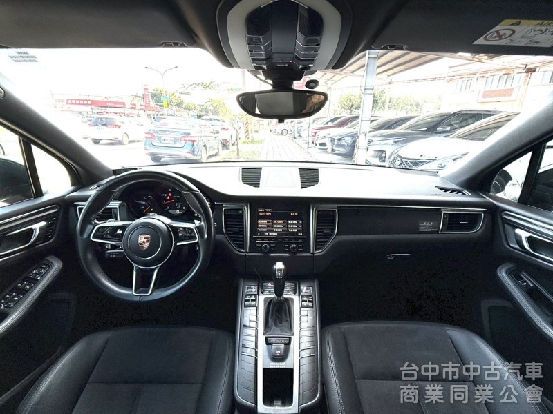 2015年式 保時捷 Macan S 2.0T 總代理 認證車 只跑11萬公里 奢豪霸氣 高貴不貴 免百萬輕鬆入主