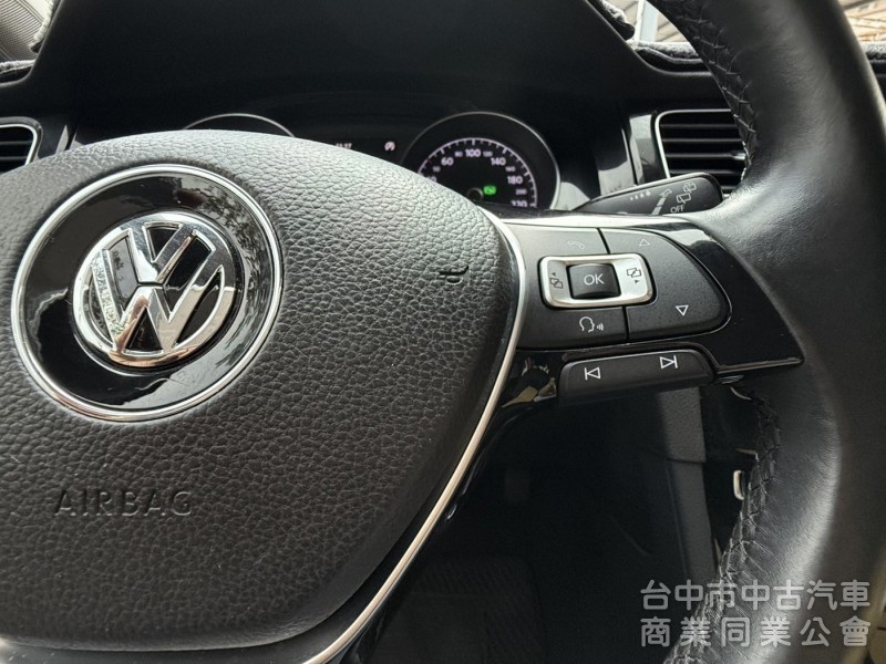 2015年 福斯  GOLF  1.4  TSI  渦輪增壓 恆溫 I-Key 省油省稅 大馬力 適合小家庭首選車款