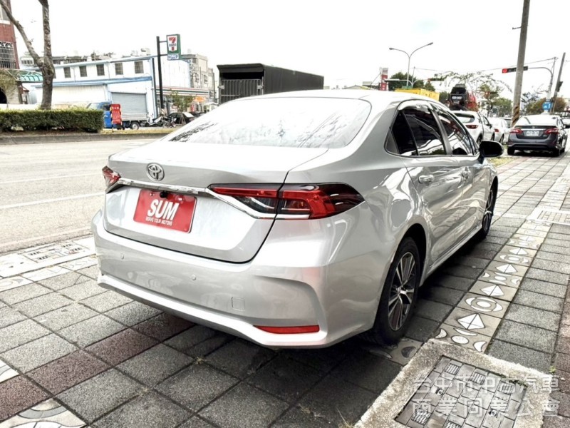 2021 TOYOTA  Altis 1.8 經典型 僅跑3萬公里 ACC跟車 定速 車道偏離 漂亮認證車 經典不敗神A