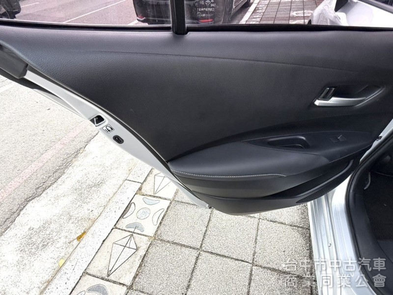 2021 TOYOTA  Altis 1.8 經典型 僅跑3萬公里 ACC跟車 定速 車道偏離 漂亮認證車 經典不敗神A
