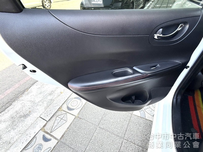 2016年 Nissan TIIDA 5D Turbo 1.6T 旗艦版 認證車 恆溫 環景 I-Key 優質代步車首選