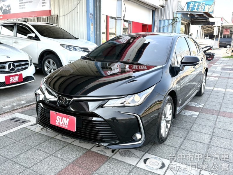 2022年 Toyota Altis 1.8 豪華型 僅跑1萬公里 原廠保固中 原鈑件 ACC 恆溫 定速 國產熱銷車款