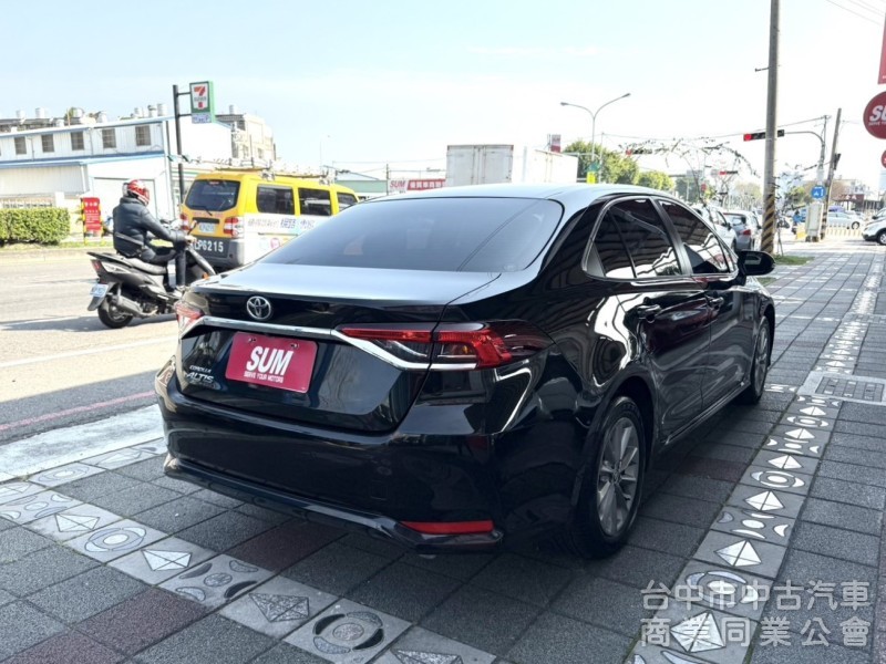 2022年 Toyota Altis 1.8 豪華型 僅跑1萬公里 原廠保固中 原鈑件 ACC 恆溫 定速 國產熱銷車款