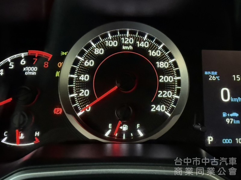 2022年 Toyota Altis 1.8 豪華型 僅跑1萬公里 原廠保固中 原鈑件 ACC 恆溫 定速 國產熱銷車款