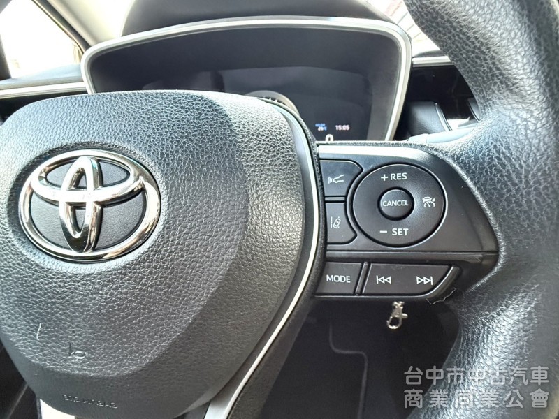 2022年 Toyota Altis 1.8 豪華型 僅跑1萬公里 原廠保固中 原鈑件 ACC 恆溫 定速 國產熱銷車款
