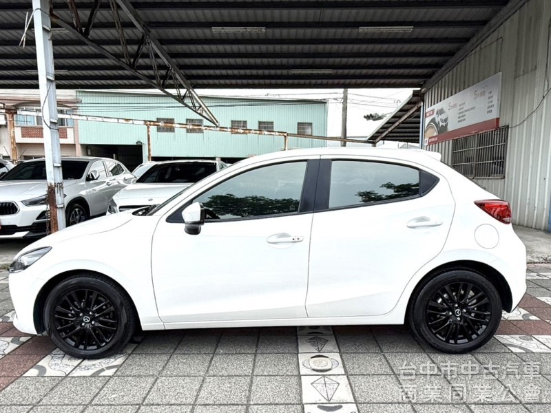 2023年 Mazda  2  15S  原鈑件 僅跑2萬公里 恆溫空調 I-Key 市區代步停車超方便 進口小車首選
