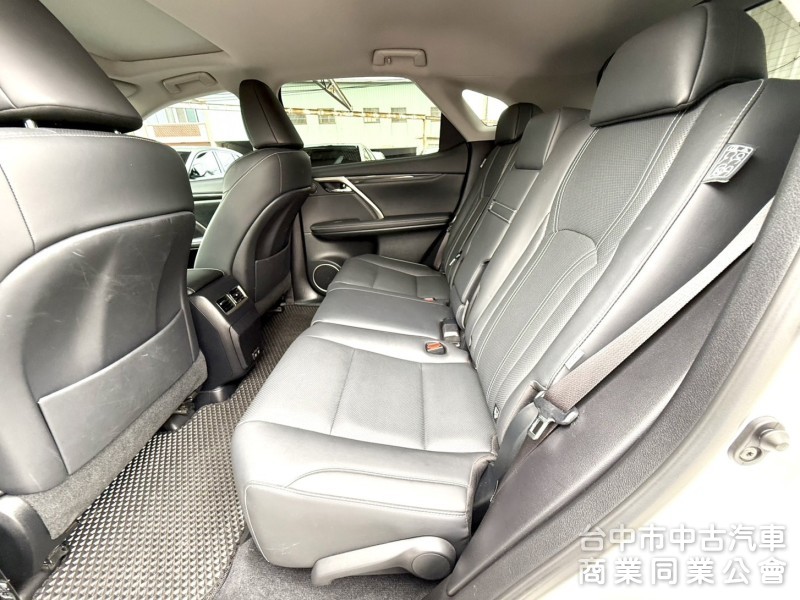 2021年式 Lexus RX 300 頂級版 2.0 原鈑件 僅跑5萬 電動天窗 電動座椅 ACC跟車 極致運動休旅車